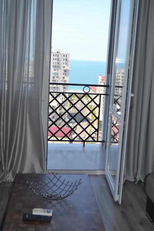 Apartment Mzika Batumi Exterior foto